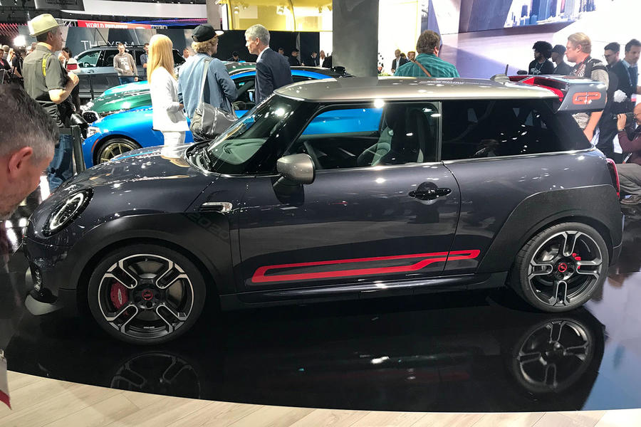 迷你汽车最新的路面赛车型号John Cooper Works GP推出