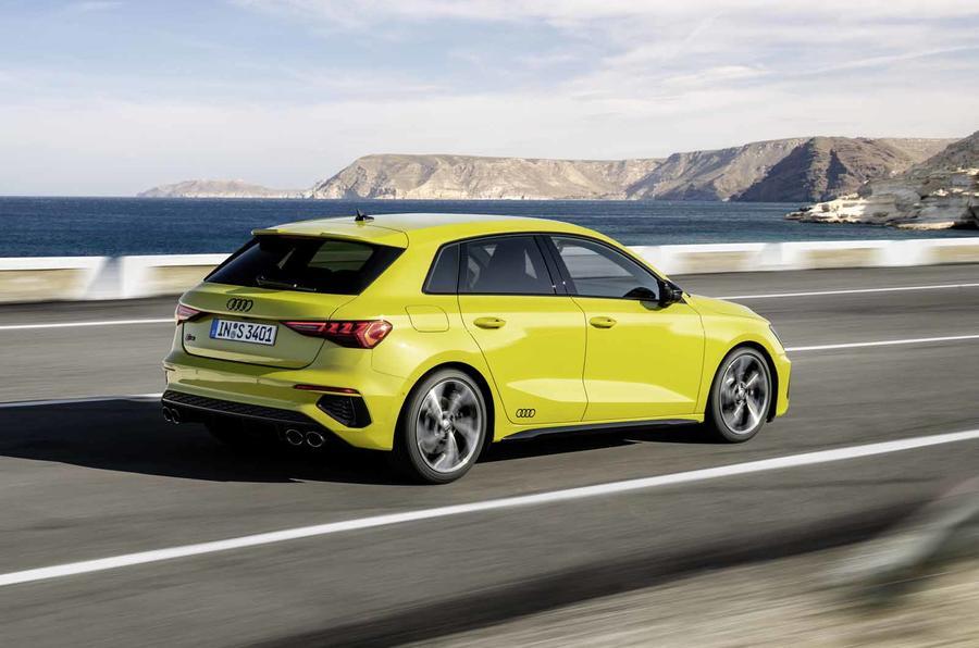 奥迪S3 Sportback和轿车亮相，306马力动力登场