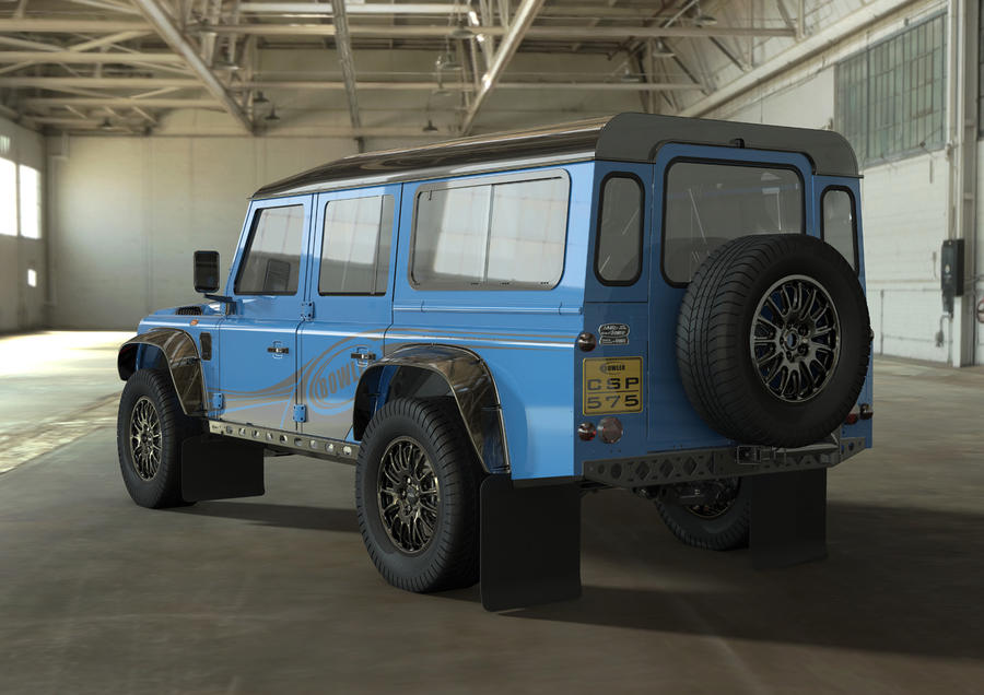经典 Defender 转世为 567 马力公路法规拉力赛车