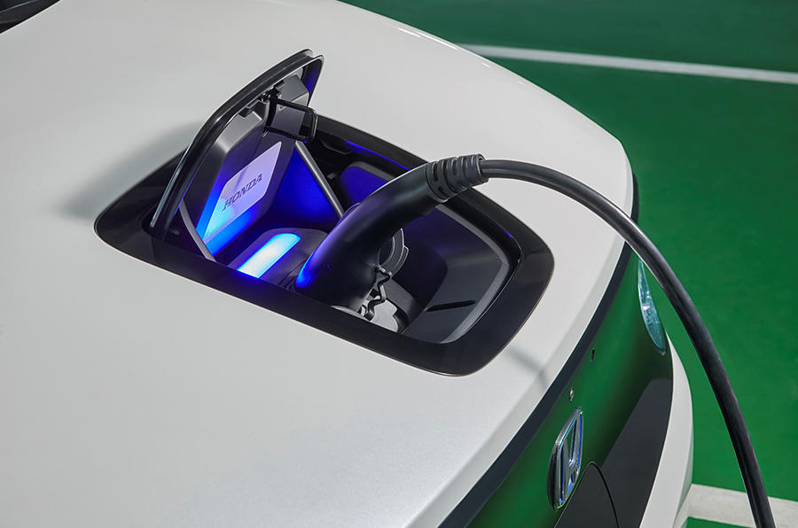 Honda e，未来电动汽车的开创者