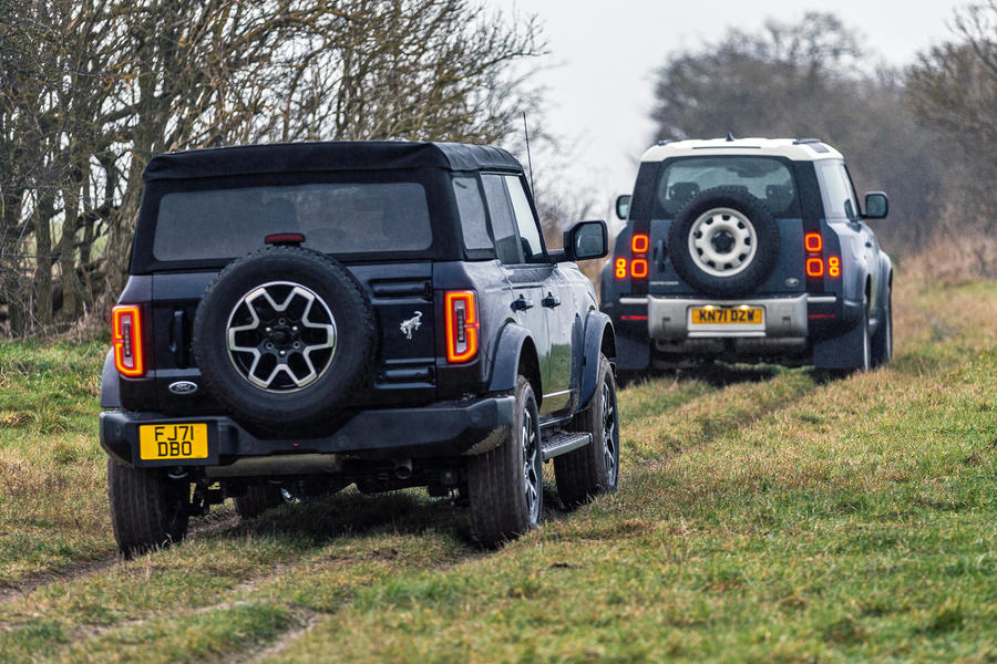 福特 Bronco vs 路虎 Defender，美国和英国四驱越野车对决