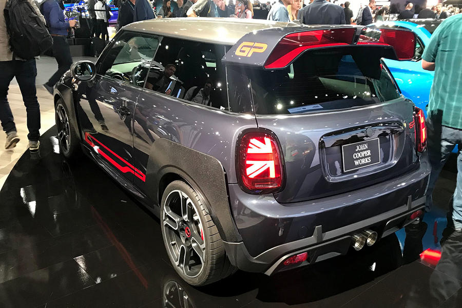 迷你汽车最新的路面赛车型号John Cooper Works GP推出
