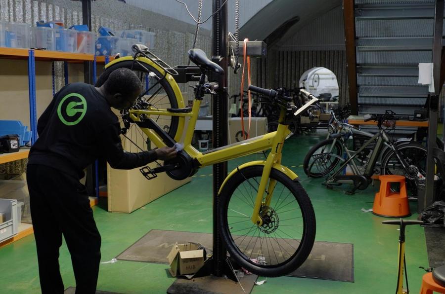 \电动自行车适合每个人\