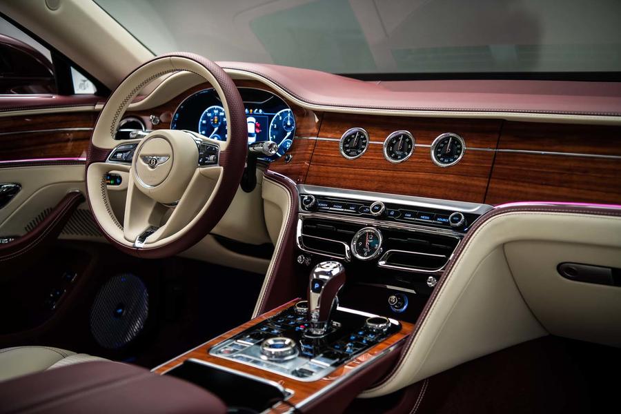 第三代 Bentley Flying Spur，超越技术、性能和创新的一大飞跃