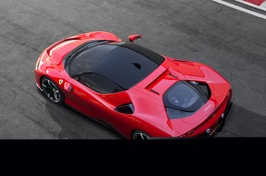 费拉利技术总监谈电动汽车、V12引擎和下一代LaFerrari