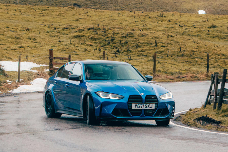 BMW M3 对比奥迪 RS3，四驱运动房车对决