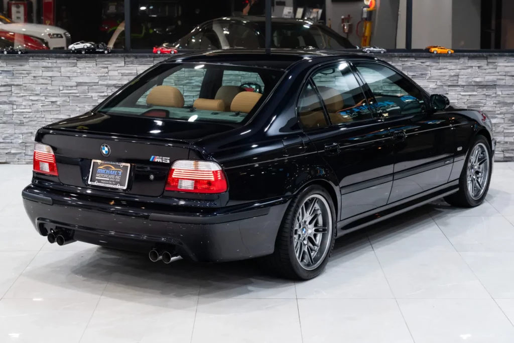 低里程E39 M5是宝马M的最佳车型 低里程E39 M5是宝马M的最佳车型