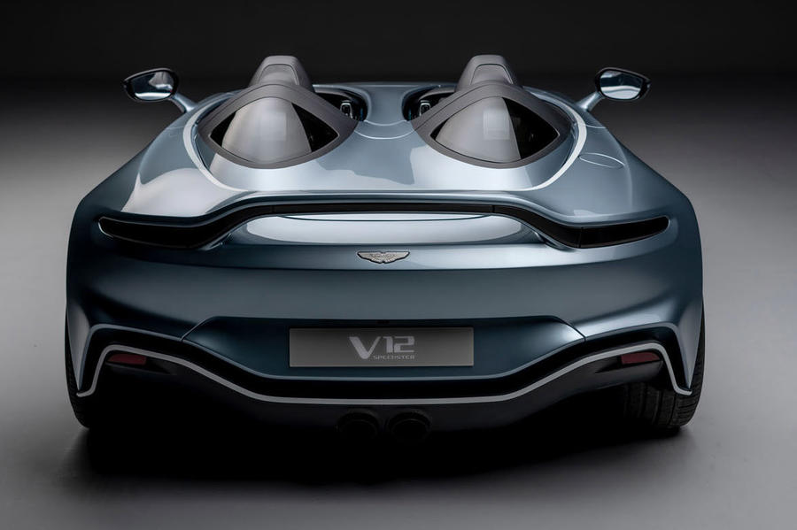 Here is the rewritten text with a Chinese title:，新阿斯顿·马丁V12 Speedster开始最终测试计划，Aston Martins new V12 Speedster is a no compromise open-top two-seater, which made its debut in prototype form and is expected to start delivery in early 2021, with a limit